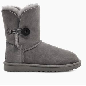 Bailey Button Grey Uggs